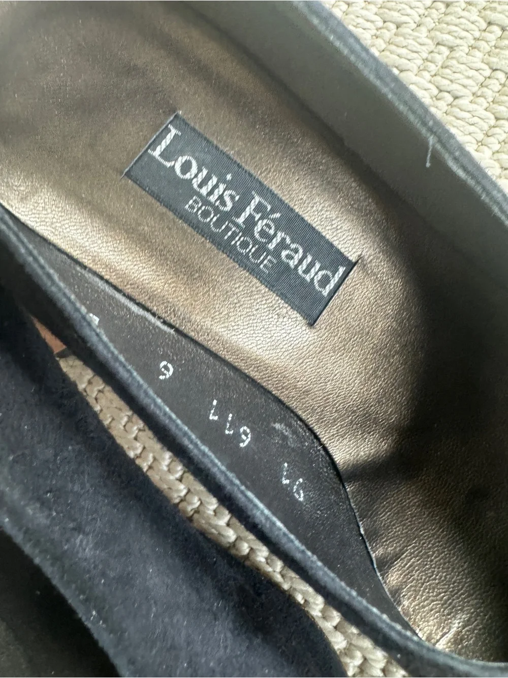 Louis Feraud Black Suede Women's Pointed Toe low heel Pumps